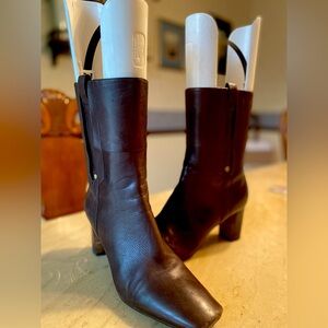 Nine West Dark Brown leather boots + FREE BOOT STUFFERS